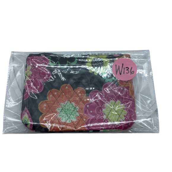 Vera Bradley Ziggy Zinnia Quilted Floral Zipper Pouch Wallet 6"x8.5" - Picture 5 of 5